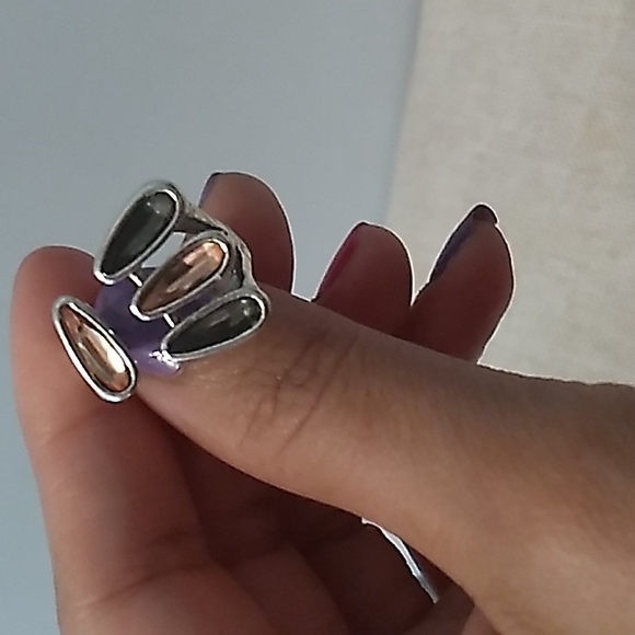 Ring - Picture 5 of 5